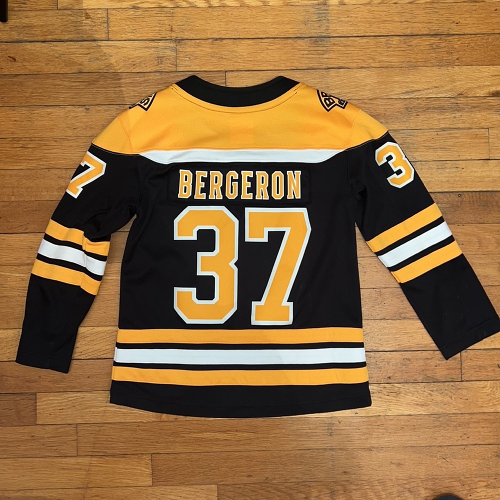 Fanatics Boston Bruins Patrice Bergeron #37 Jersey Youth S/M - Picture 11 of 13